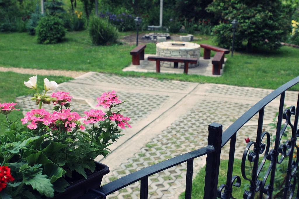 Hôtel Zempleni Vendeghaz à Erdőbénye Extérieur photo